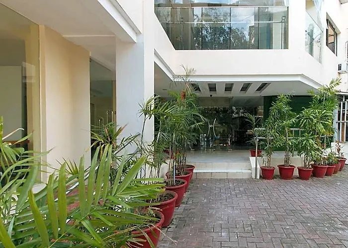 فندق Urbanview At San Antonios Place Sampaloc مانيلا