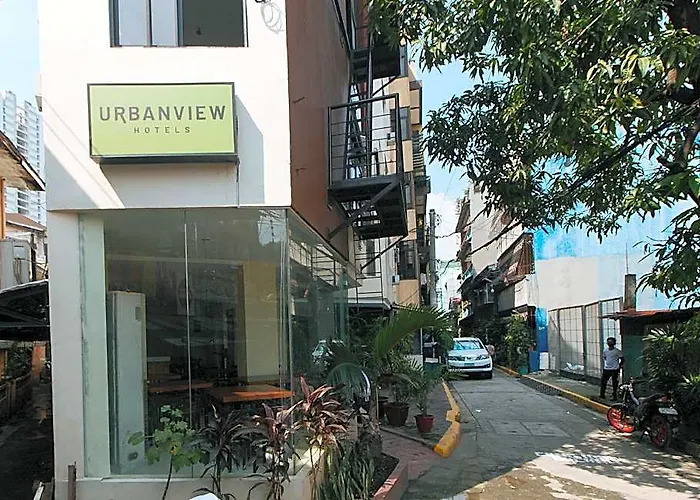 فندق Urbanview At San Antonios Place Sampaloc