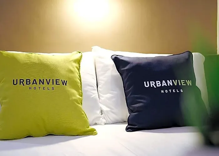 فندق Urbanview At San Antonios Place Sampaloc *